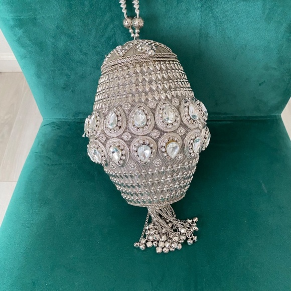 Unique Silver Indie Rhinestone Evening Bag - Picture 3 of 9